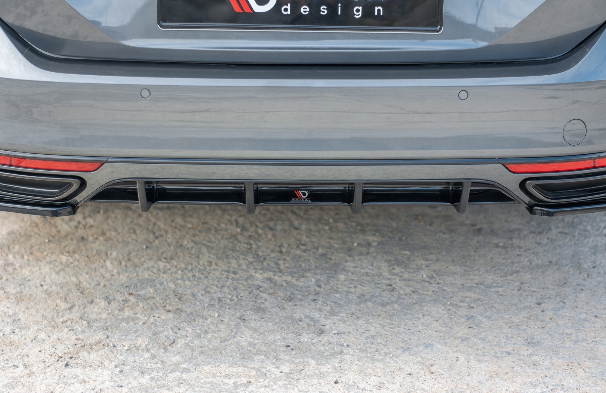 Maxton Design Diffusor Heck Ansatz passend für VW Passat R-Line B8 schwarz Hochglanz