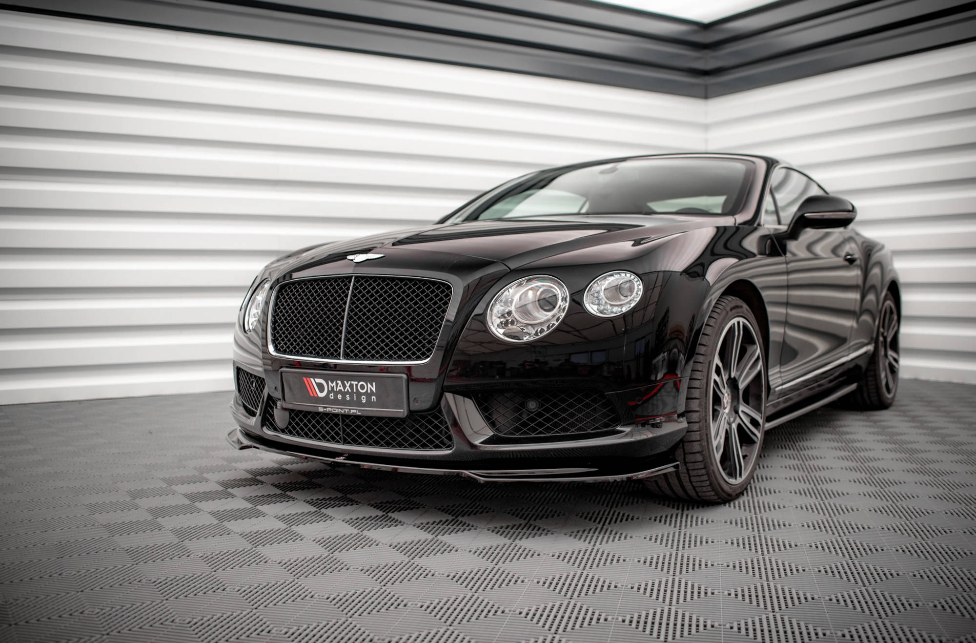 Maxton Design Street+ Spoilerlippe Front Ansatz V.2 passend für Bentley Continental GT V8 S Mk2 schwarz Hochglanz