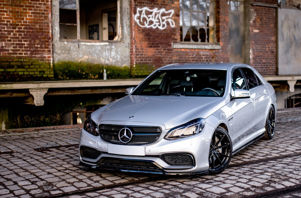 Maxton Design Street+ Seitenschweller Leisten passend für Mercedes-Benz E63 AMG / AMG-Line Limousine W212 Facelift schwarz Hochglanz