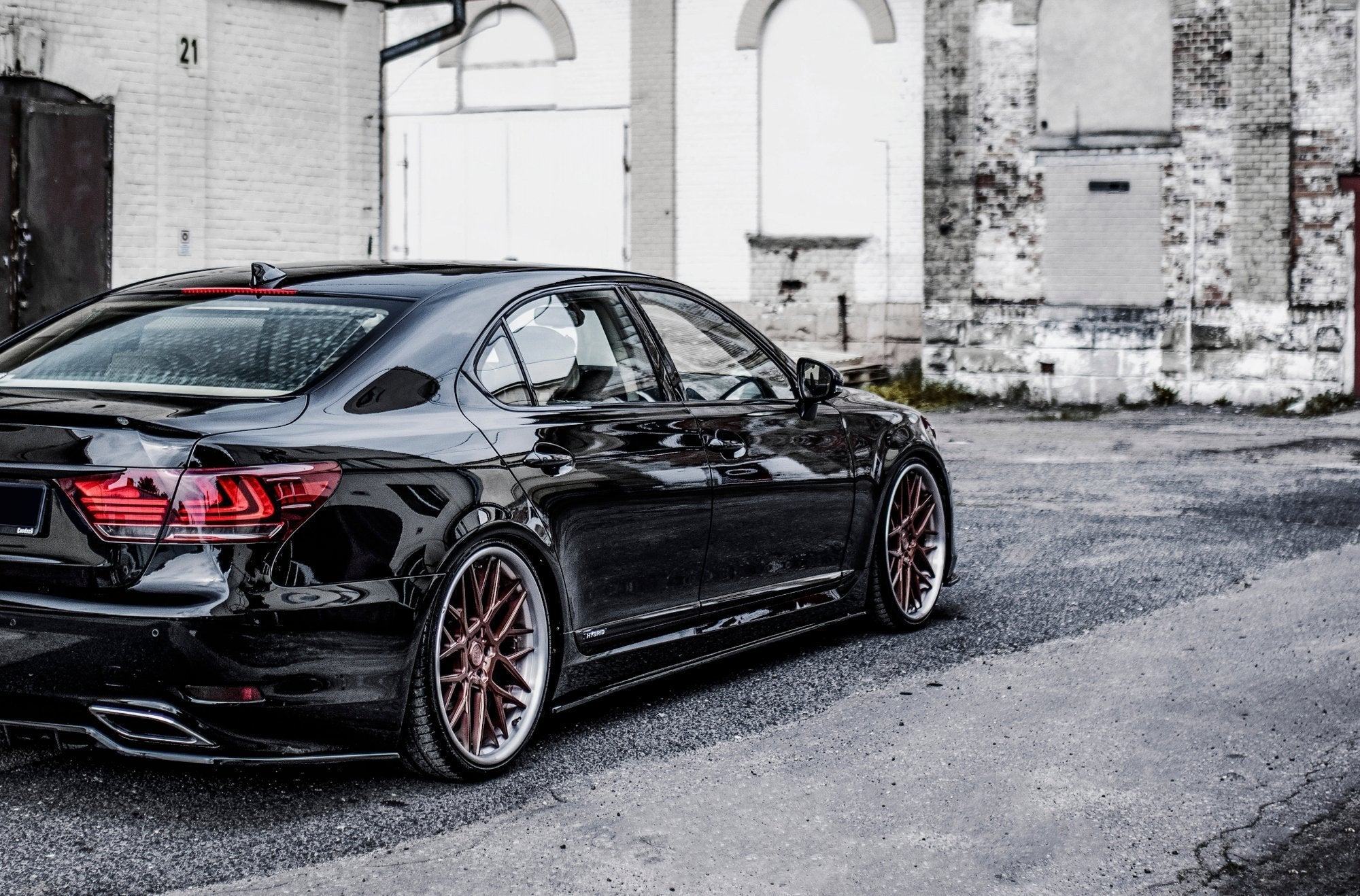 Maxton Design Street+ Seitenschweller Leisten passend für Lexus LS Long Wheelbase Mk4 Facelift schwarz Hochglanz