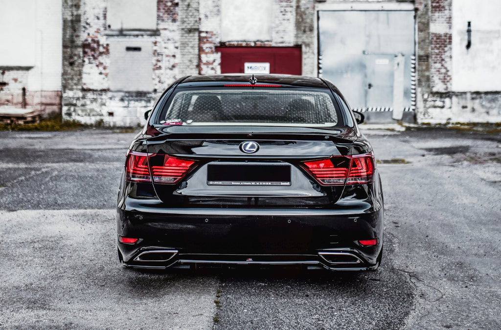 Maxton Design Street+ Mittlerer Diffusor RACE passend für Lexus LS Mk4 Facelift schwarz Hochglanz