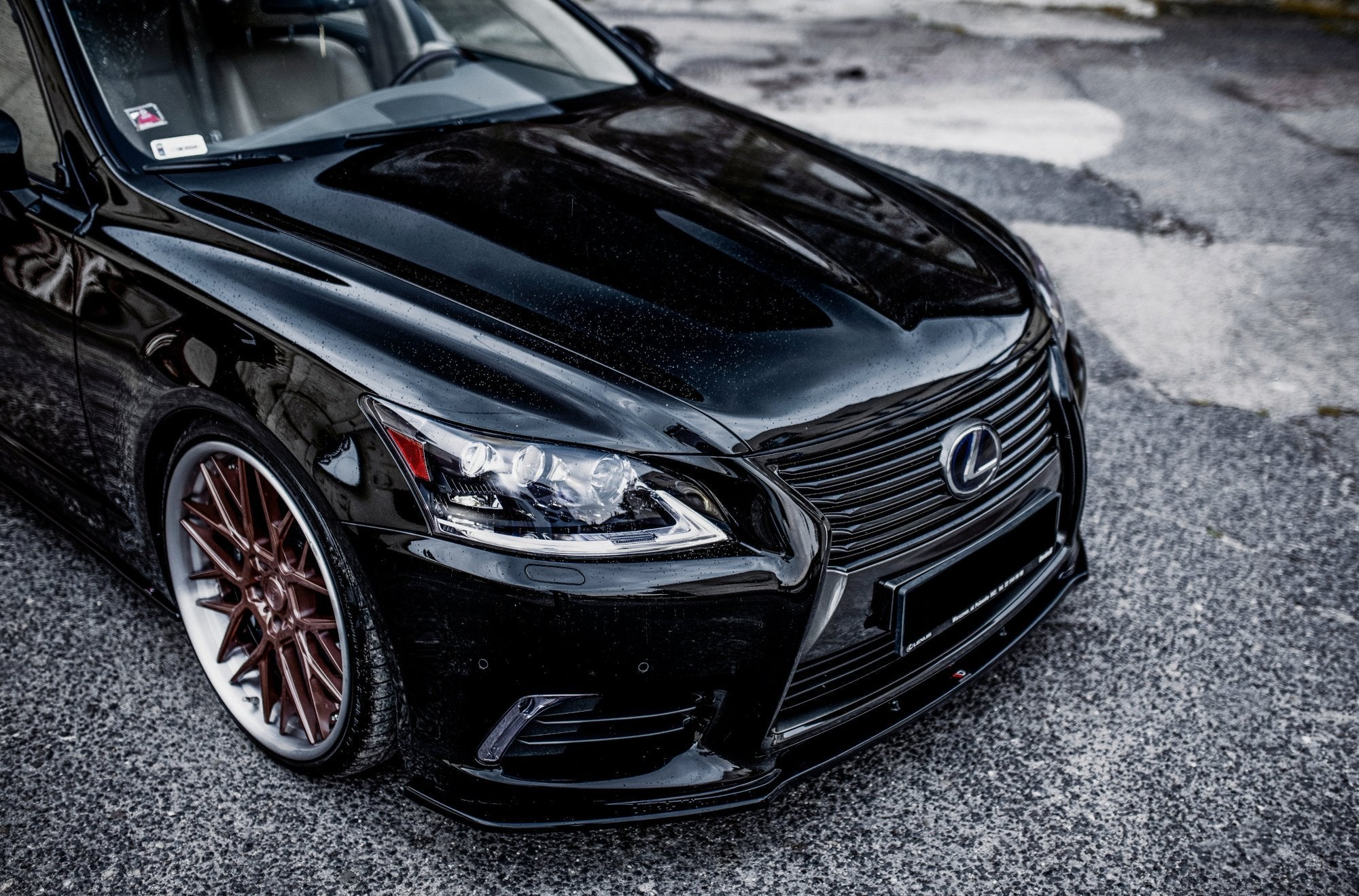 Maxton Design Street+ Spoilerlippe Front Ansatz passend für Lexus LS Mk4 Facelift schwarz Hochglanz