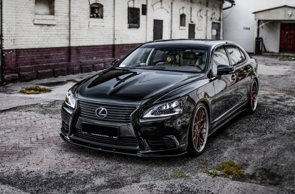 Maxton Design Street+ Spoilerlippe Front Ansatz passend für Lexus LS Mk4 Facelift schwarz Hochglanz