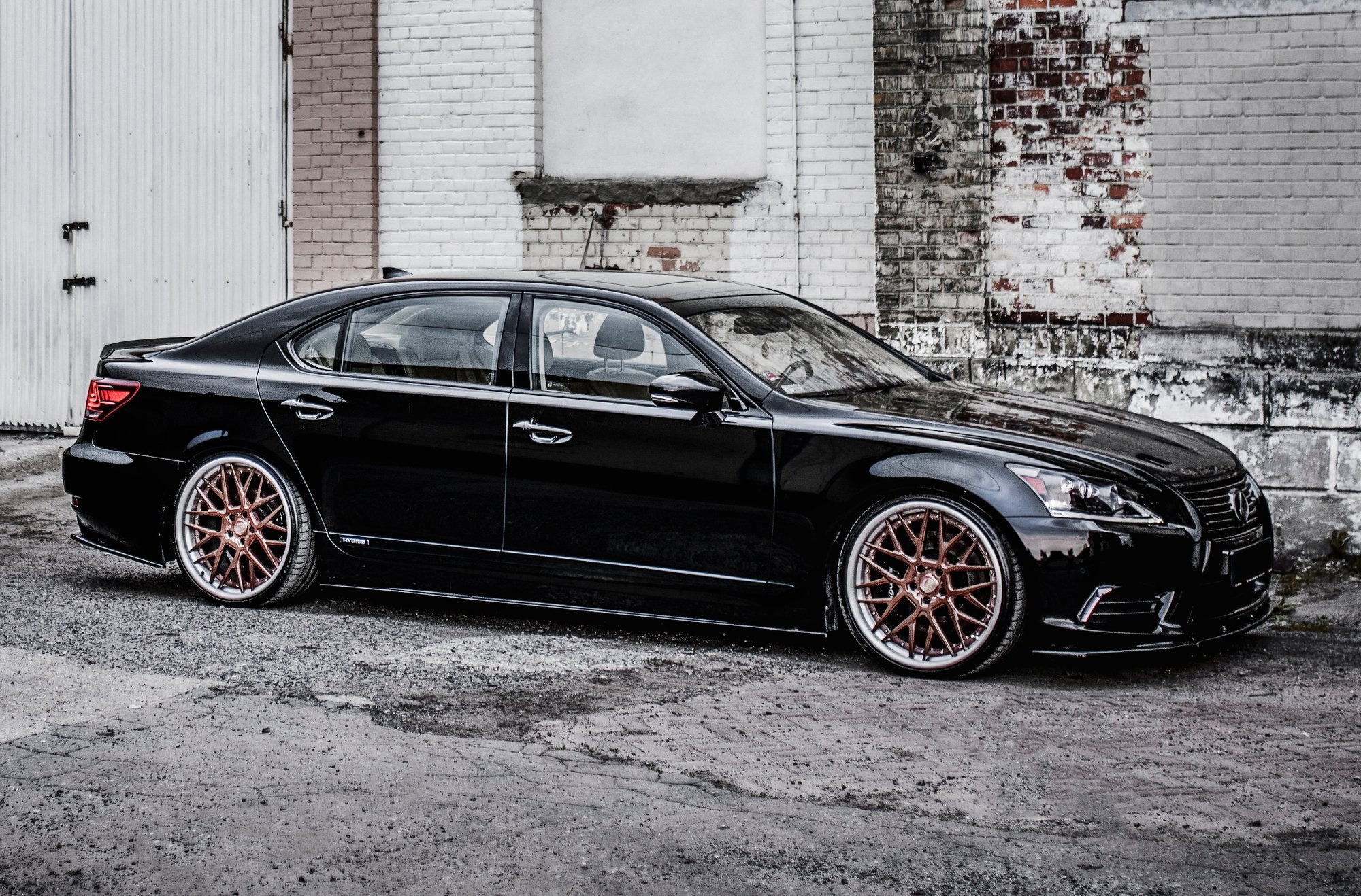 Maxton Design Street+ Seitenschweller Leisten passend für Lexus LS Long Wheelbase Mk4 Facelift schwarz Hochglanz