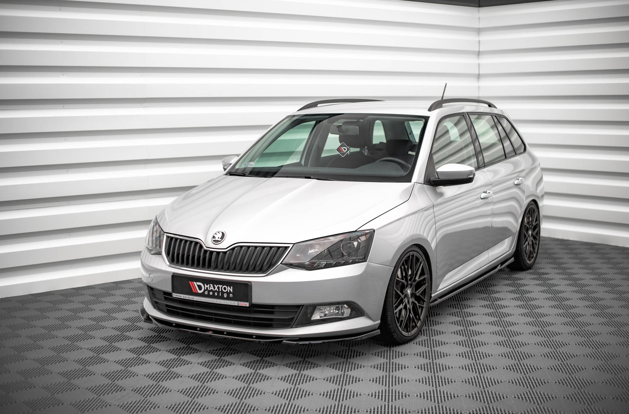 Maxton Design Street+ Spoilerlippe Front Ansatz V.2 passend für Skoda Fabia Mk3 schwarz Hochglanz