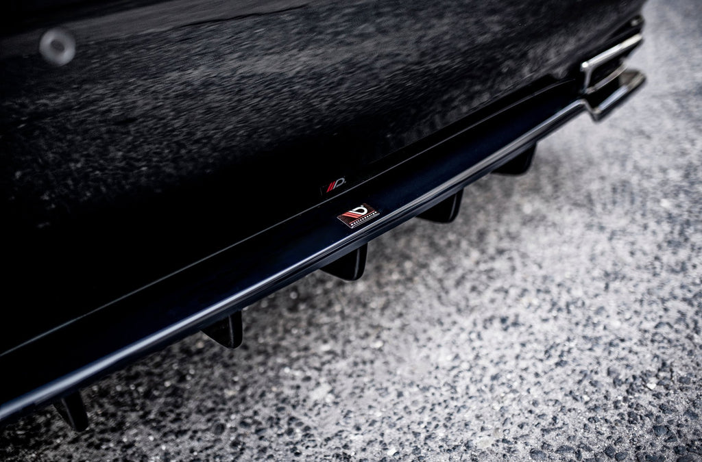 Maxton Design Street+ Mittlerer Diffusor RACE passend für Lexus LS Mk4 Facelift schwarz Hochglanz