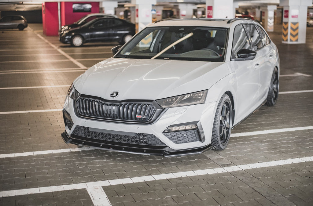 Maxton Design Street+ Spoilerlippe Front Ansatz V.1 passend für Skoda Octavia RS Mk4 schwarz Hochglanz