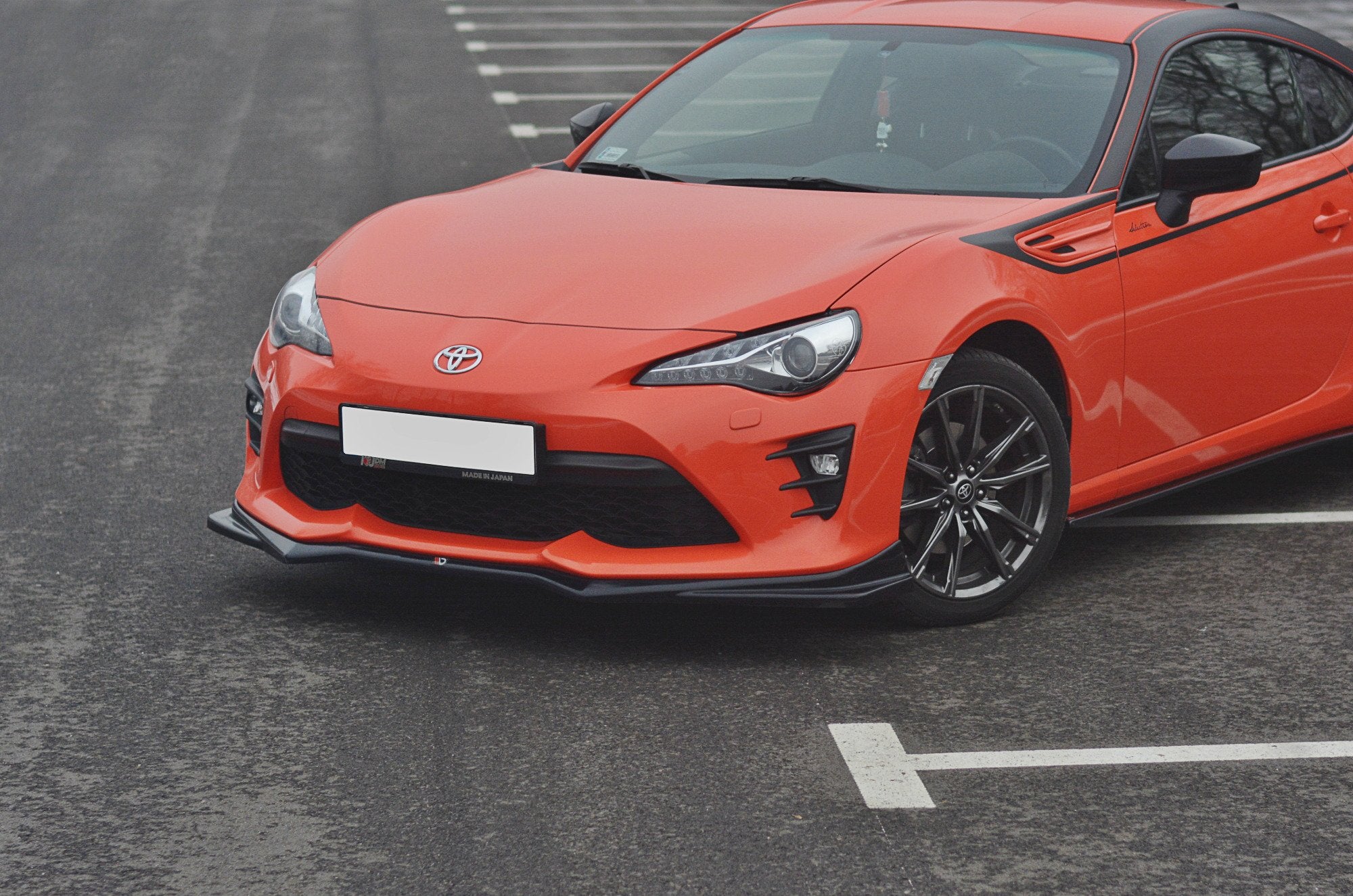 Maxton Design Street+ Spoilerlippe Front Ansatz V.2 passend für Toyota GT86 Facelift schwarz Hochglanz