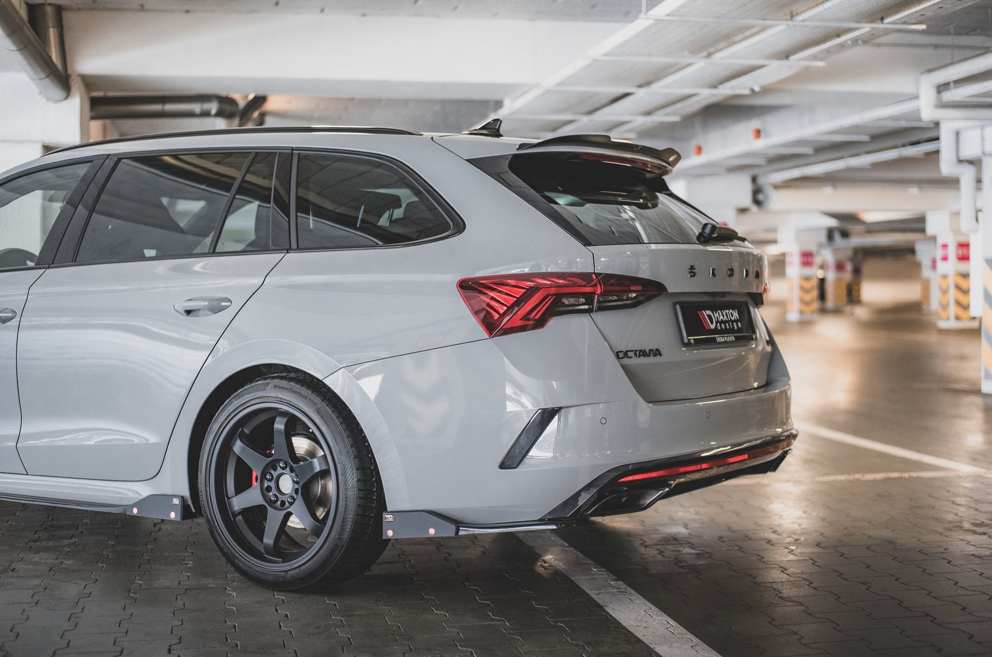 Maxton Design Heck Ansatz Flaps Diffusor V.2 + Flaps passend für Skoda Octavia RS Combi / Liftback Mk4 / Mk4 Facelift