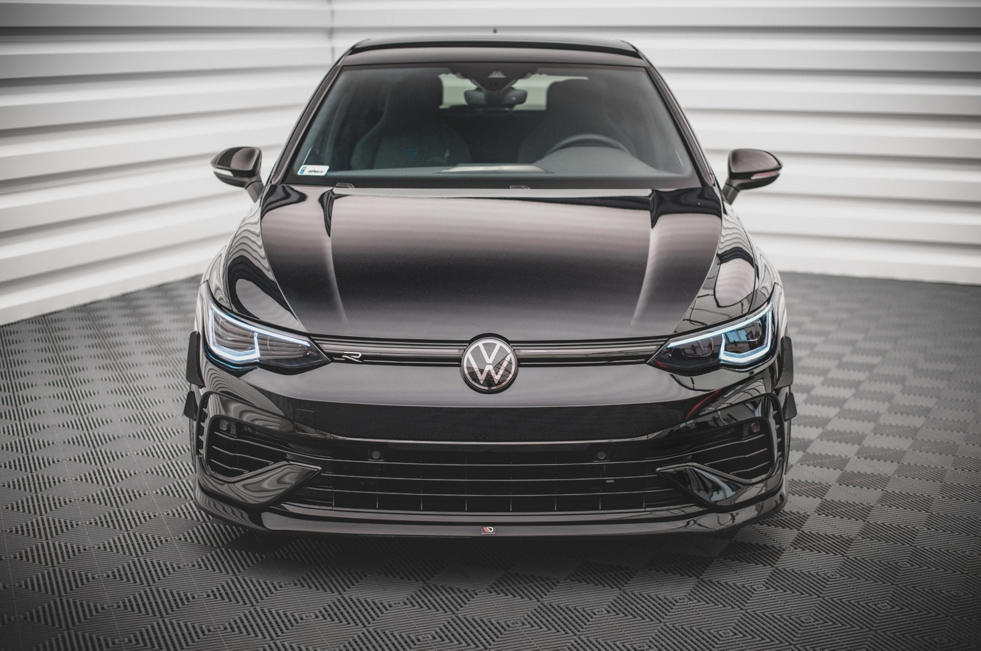 Maxton Design Street+ Spoilerlippe Front Ansatz V.5 passend für VW Golf R Hatchback / Variant Mk8 schwarz Hochglanz