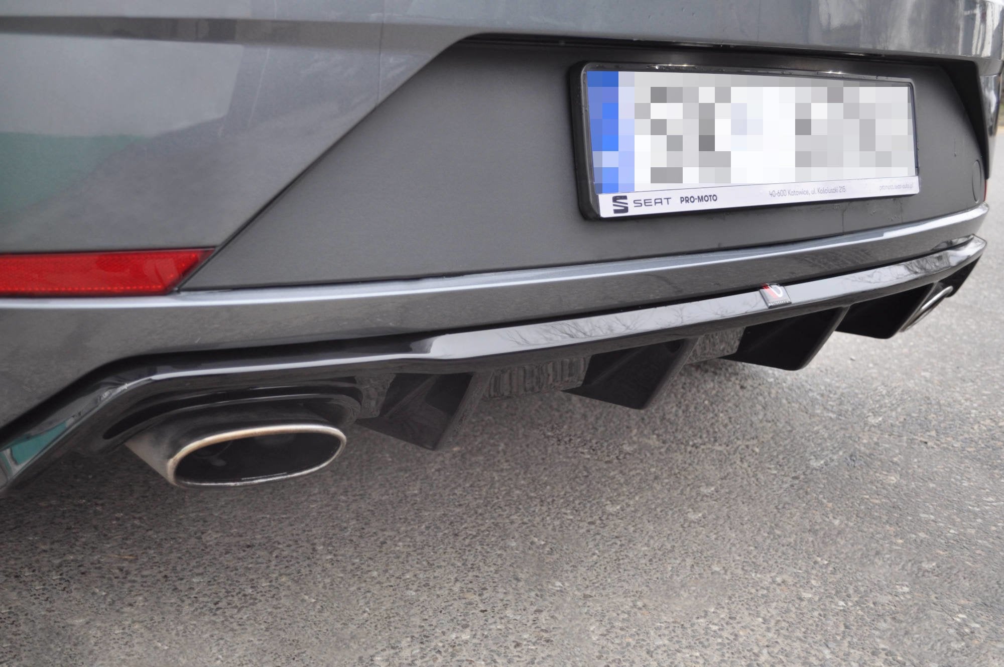 Maxton Design Diffusor Heck Ansatz V.1 passend für Seat Leon Cupra Mk3 FL Hatchback schwarz Hochglanz