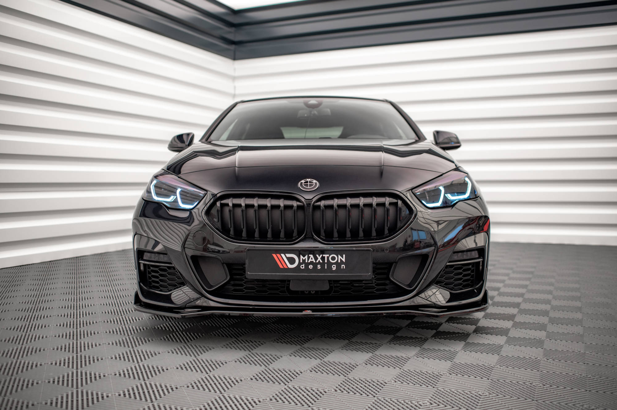 Maxton Design Street+ Spoilerlippe Front Ansatz V.3 passend für BMW 2 Gran Coupe M-Paket / M235i F44 schwarz Hochglanz