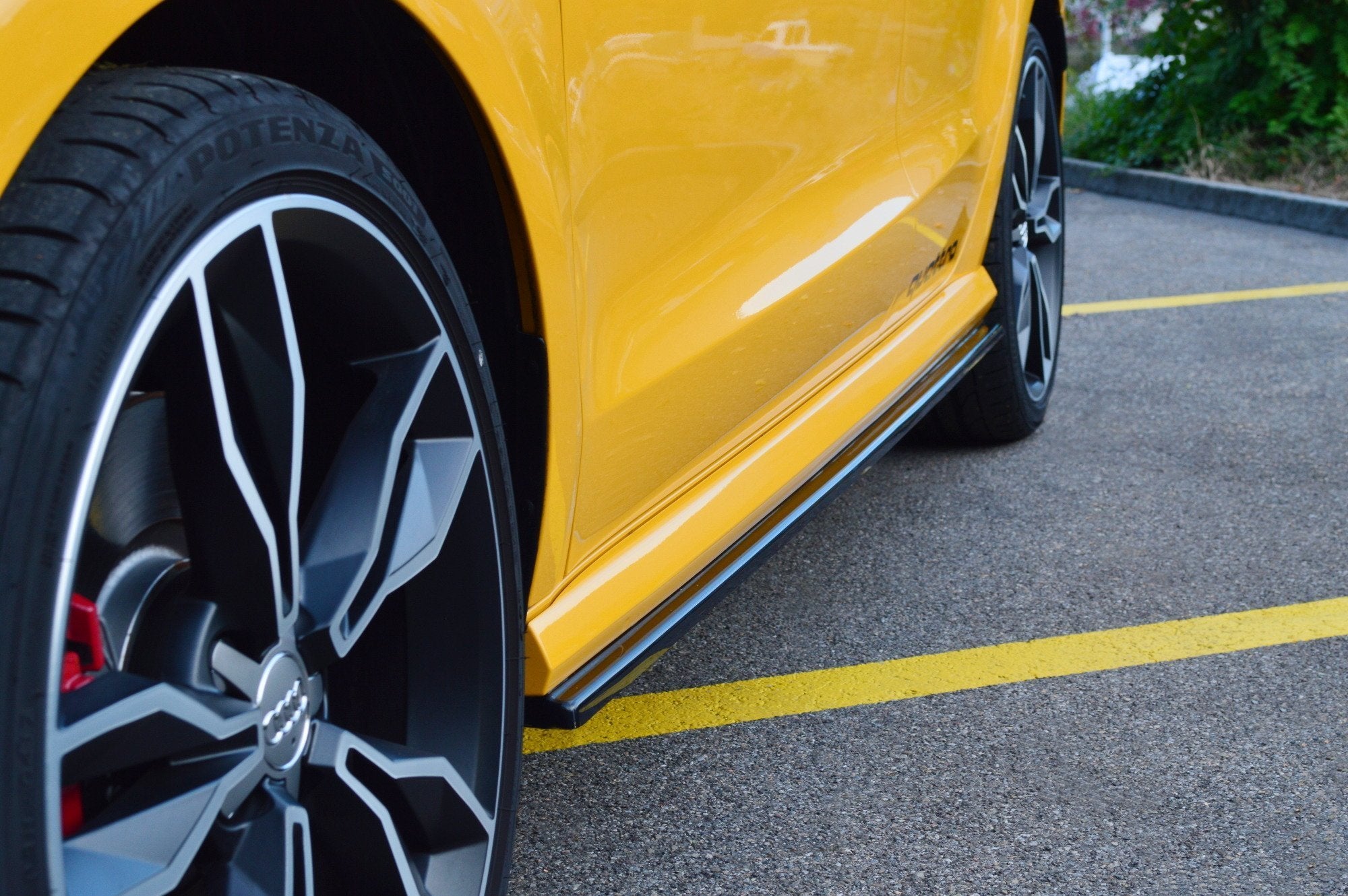 Maxton Design Street+ Seitenschweller Leisten passend für Audi S1 8X schwarz Hochglanz