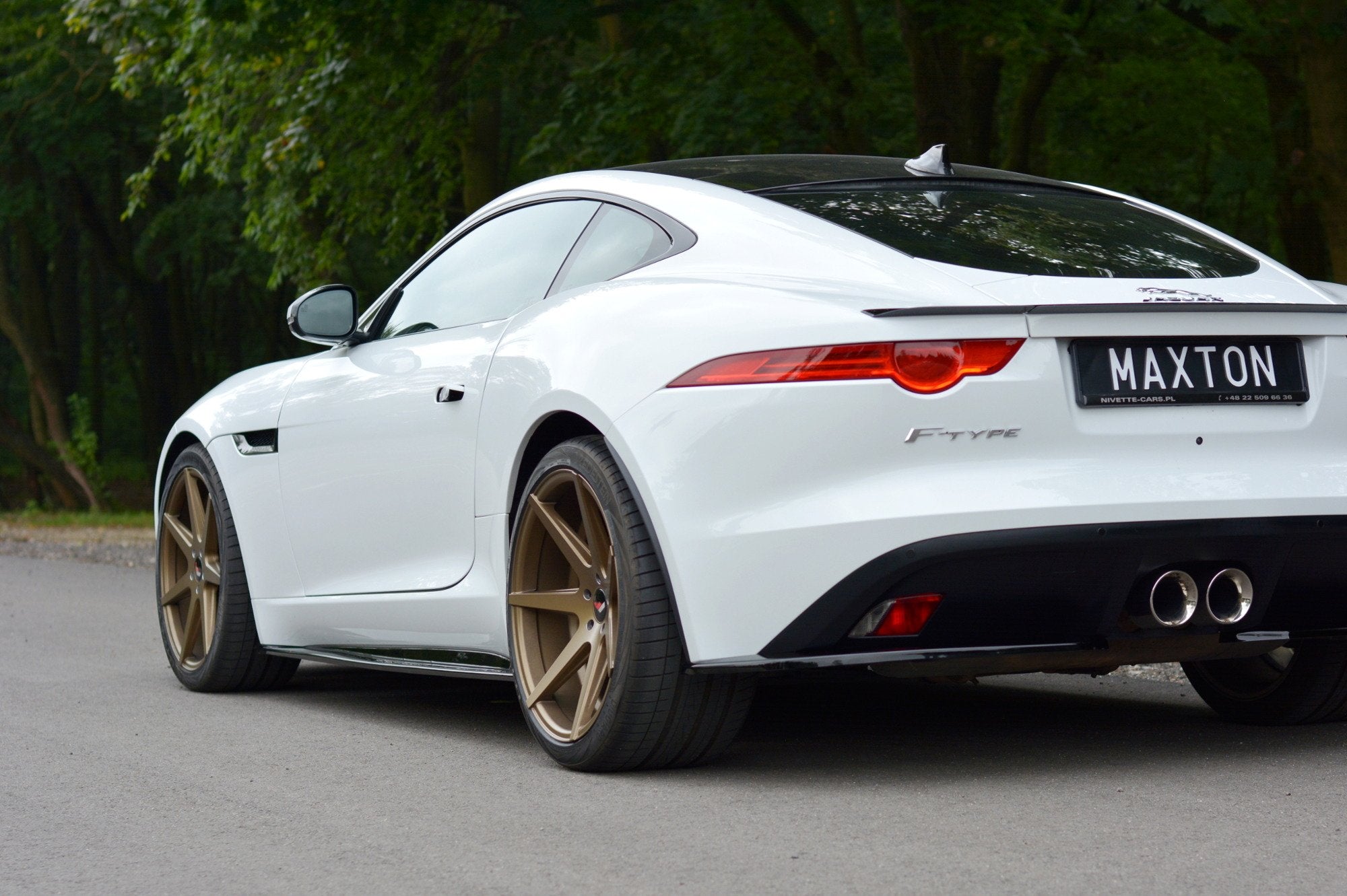 Maxton Design Street+ Seitenschweller Leisten passend für Jaguar F-Type X152 /X152 Facelift schwarz Hochglanz