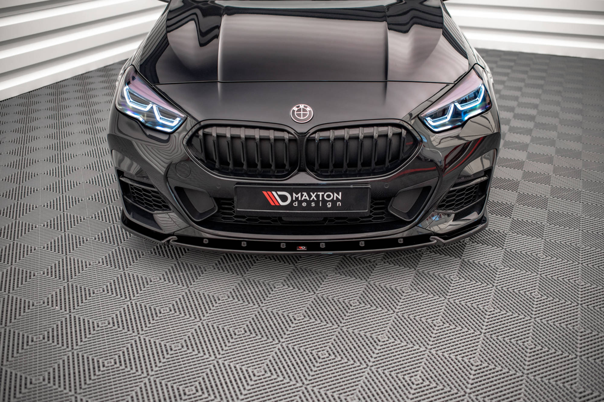 Maxton Design Street+ Spoilerlippe Front Ansatz V.2 passend für BMW 2 Gran Coupe M-Paket / M235i F44 schwarz Hochglanz