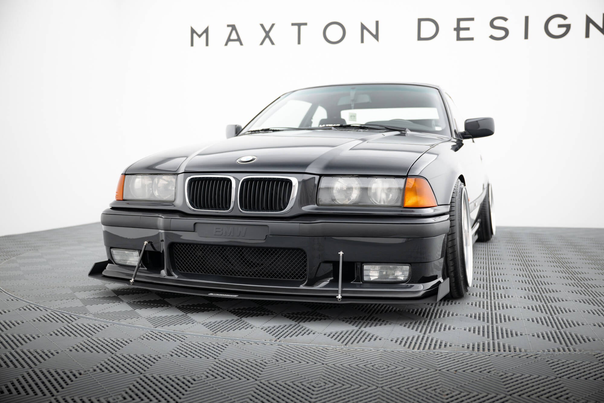 Maxton Design Racing Street+ Spoilerlippe Front Ansatz passend für BMW M3 / 3 M-Paket Coupe / Cabrio E36