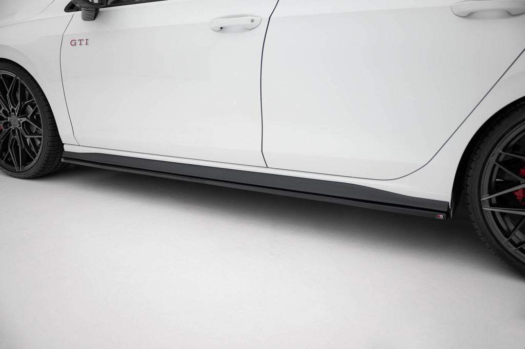 Maxton Design Street+ Seitenschweller Leisten passend für V.1 passend für VW Golf GTI / GTE / GTI Clubsport / GTD / R-Line Mk8 schwarz Hochglanz