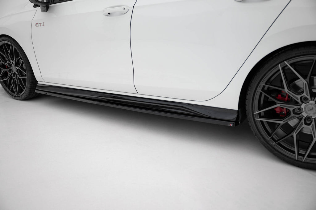 Maxton Design Street+ Seitenschweller Leisten passend für VW Golf GTI / GTE / GTI Clubsport / GTD / R-Line Mk8 schwarz Hochglanz