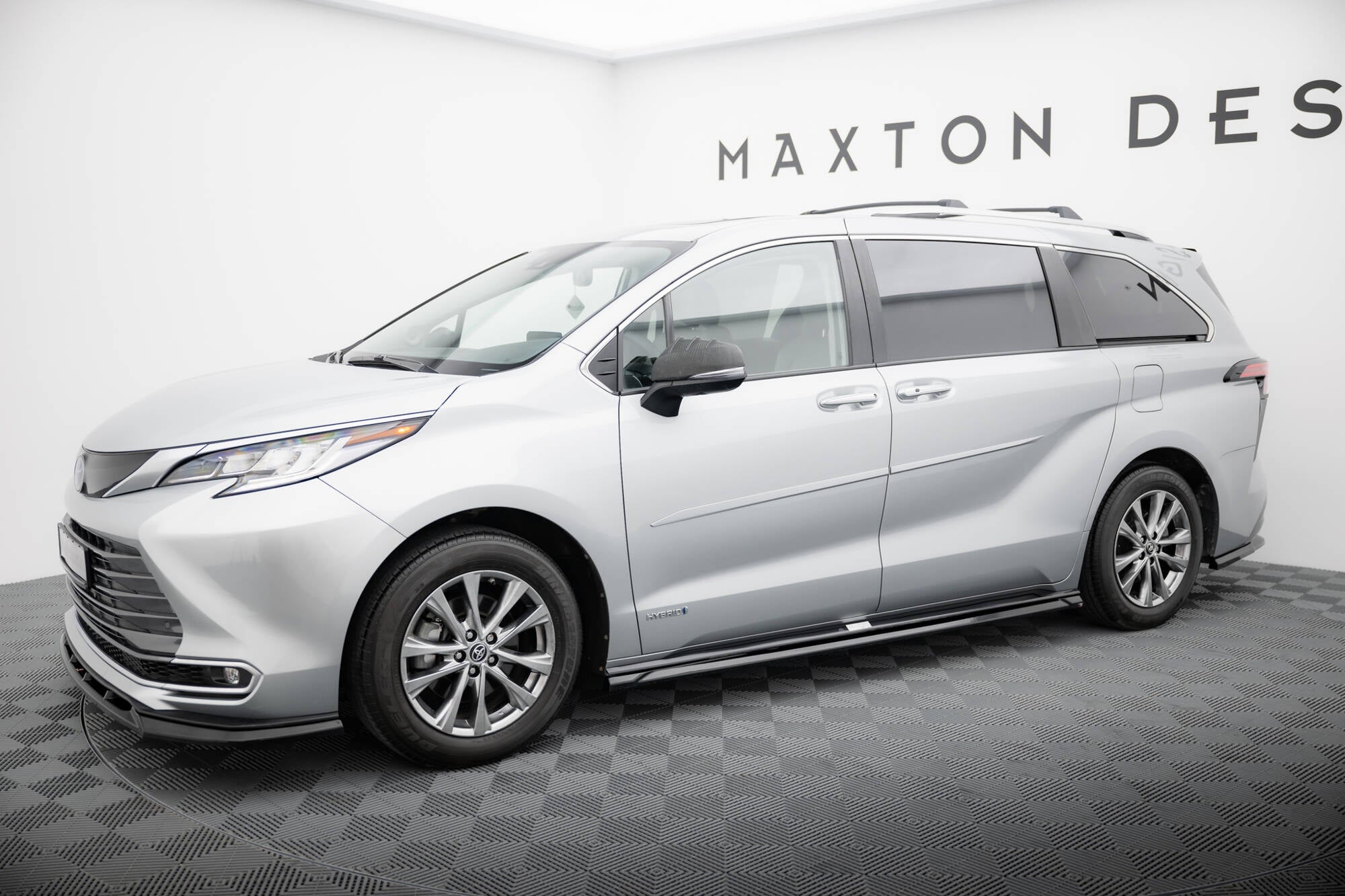 Maxton Design Street+ Seitenschweller Leisten passend für Toyota Sienna Mk4 schwarz Hochglanz