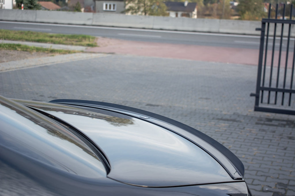 Maxton Design Spoiler CAP passend für Mercedes-Benz E Limousine W213 AMG-Line schwarz Hochglanz
