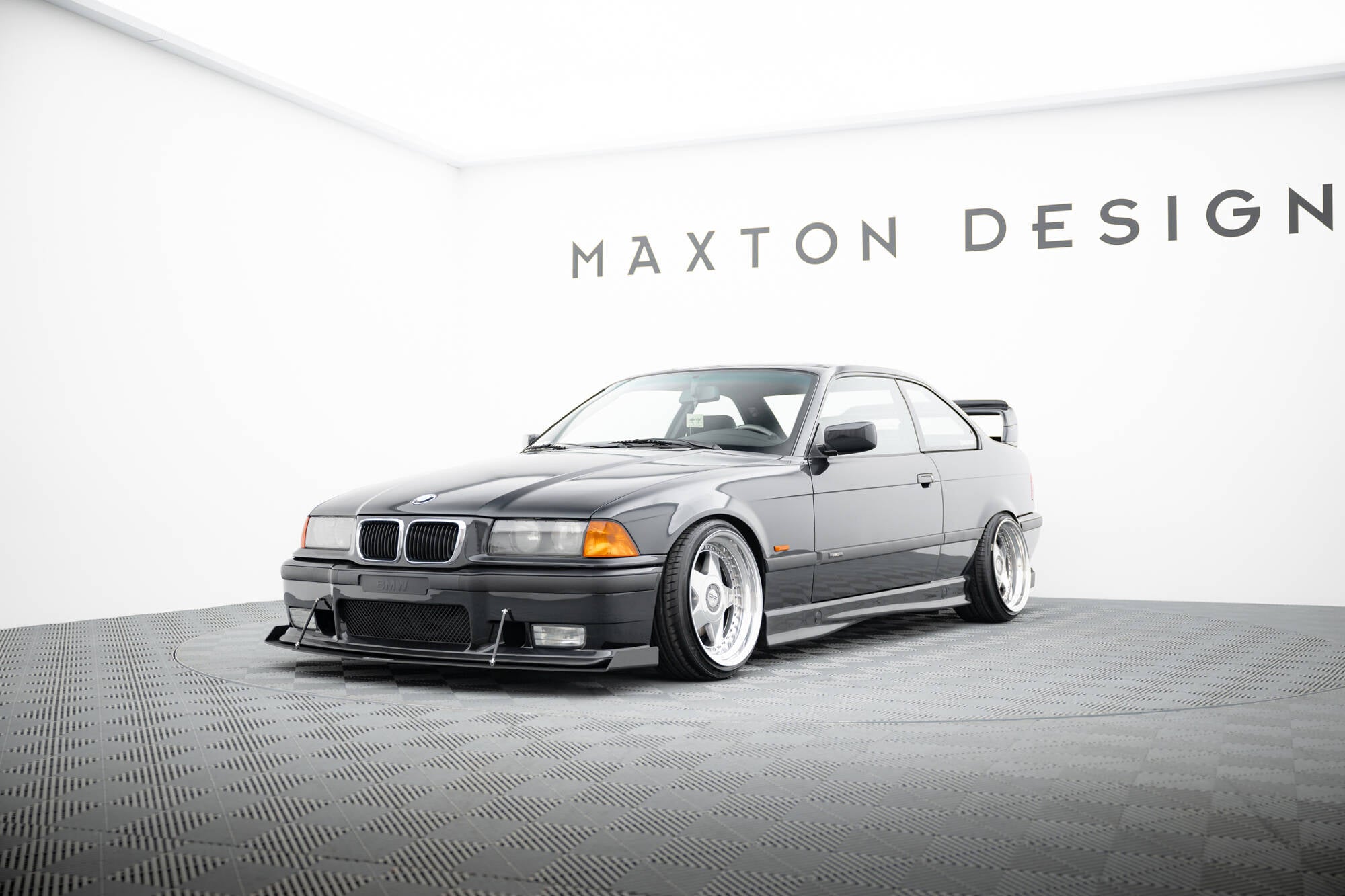 Maxton Design Racing Street+ Spoilerlippe Front Ansatz passend für BMW M3 / 3 M-Paket Coupe / Cabrio E36