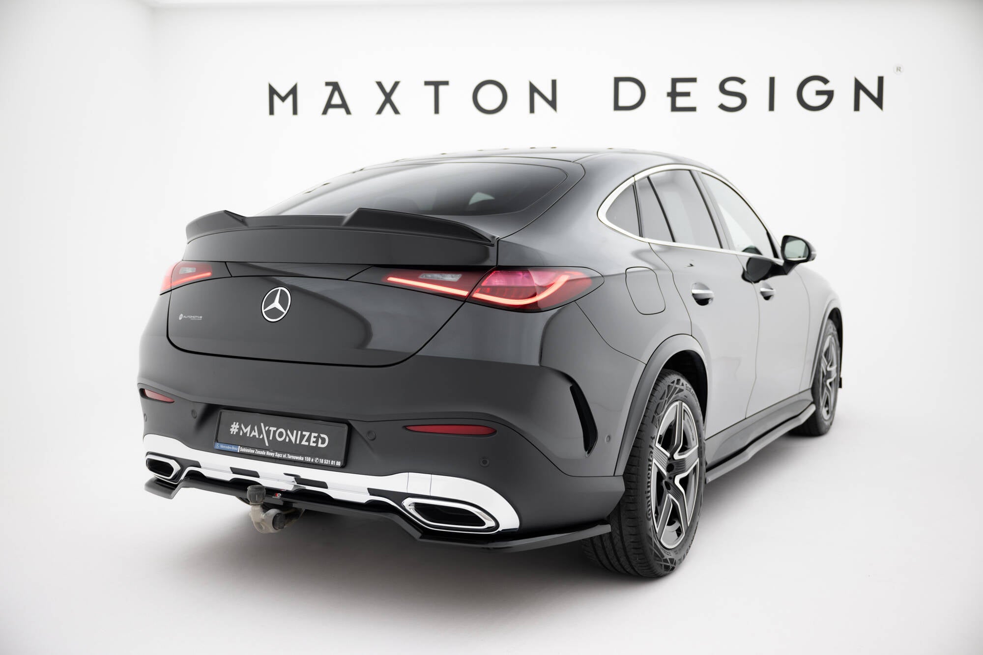 Maxton Design Street+ Mittlerer Diffusor RACE passend für Mercedes-Benz GLC Coupe AMG-Line C254 schwarz Hochglanz