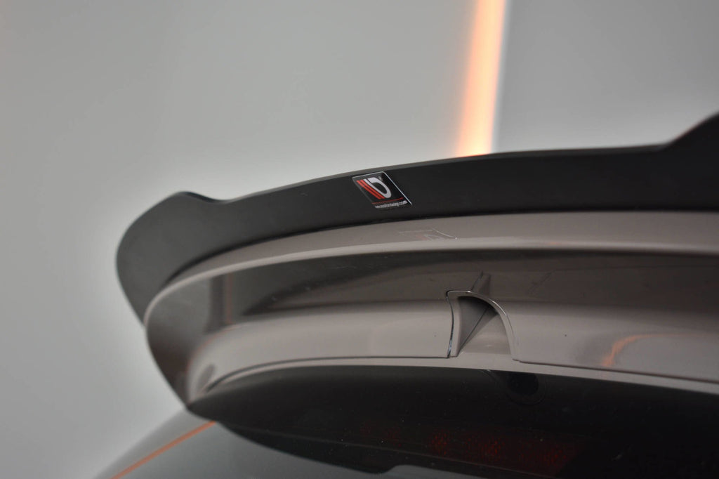 Maxton Design Spoiler CAP passend für FIAT 500 HATCHBACK SPORT vor Facelift schwarz Hochglanz