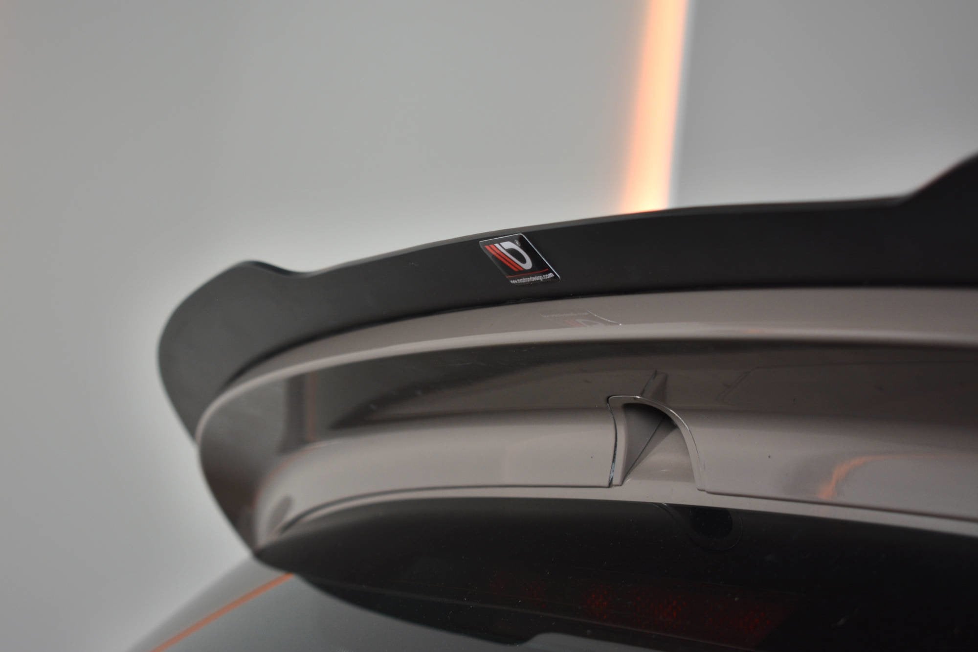 Maxton Design Spoiler CAP passend für FIAT 500 HATCHBACK SPORT vor Facelift schwarz Hochglanz