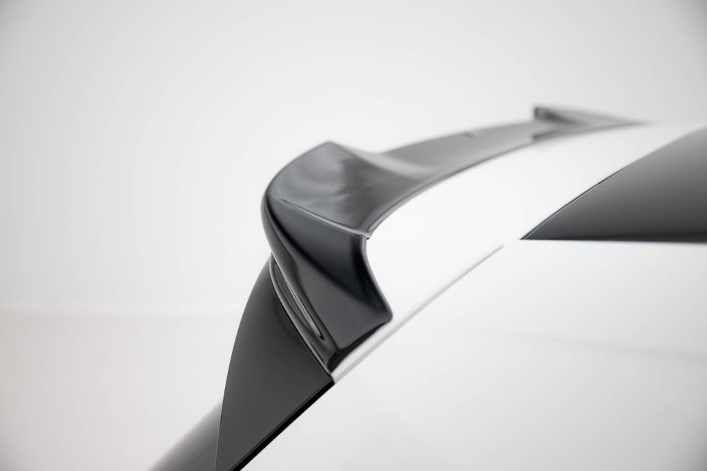 Maxton Design Spoiler CAP 3D passend für VW Golf GTI / GTE / GTD / R-Line / R Mk8 schwarz Hochglanz