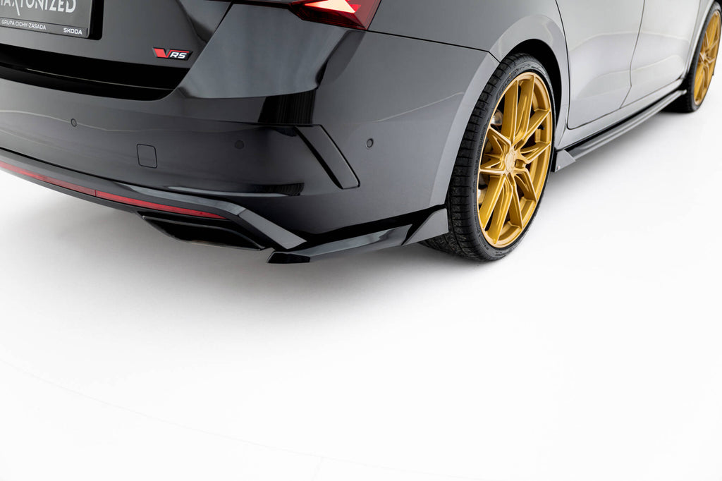 Maxton Design Heck Ansatz Flaps Diffusor V.6 passend für Skoda Octavia RS Liftback / Combi Mk4 / Mk4 Facelift schwarz Hochglanz