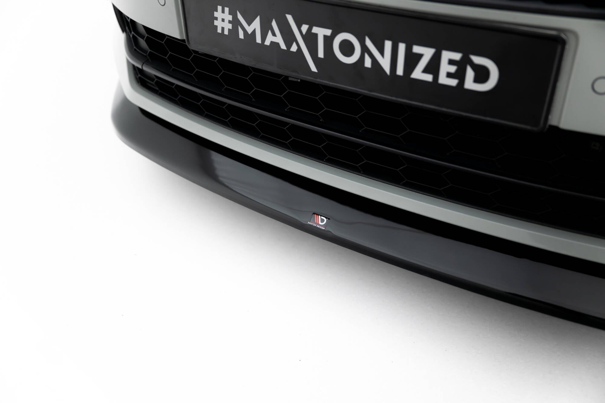 Maxton Design Street+ Spoilerlippe Front Ansatz V.1 passend für Skoda Superb Liftback / Combi Mk3 schwarz Hochglanz