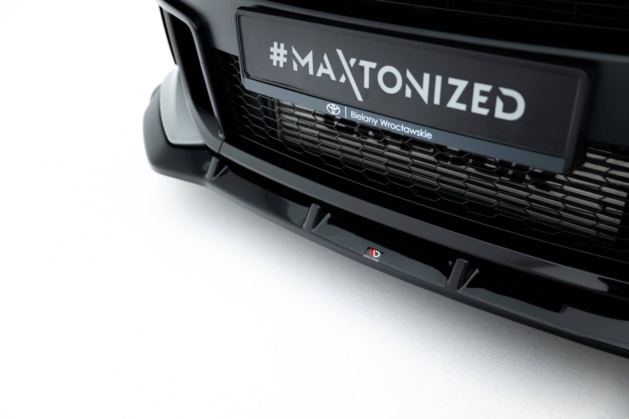 Maxton Design Street+ Spoilerlippe Front Ansatz V.1 passend für Toyota GR Yaris Mk4 Facelift schwarz Hochglanz