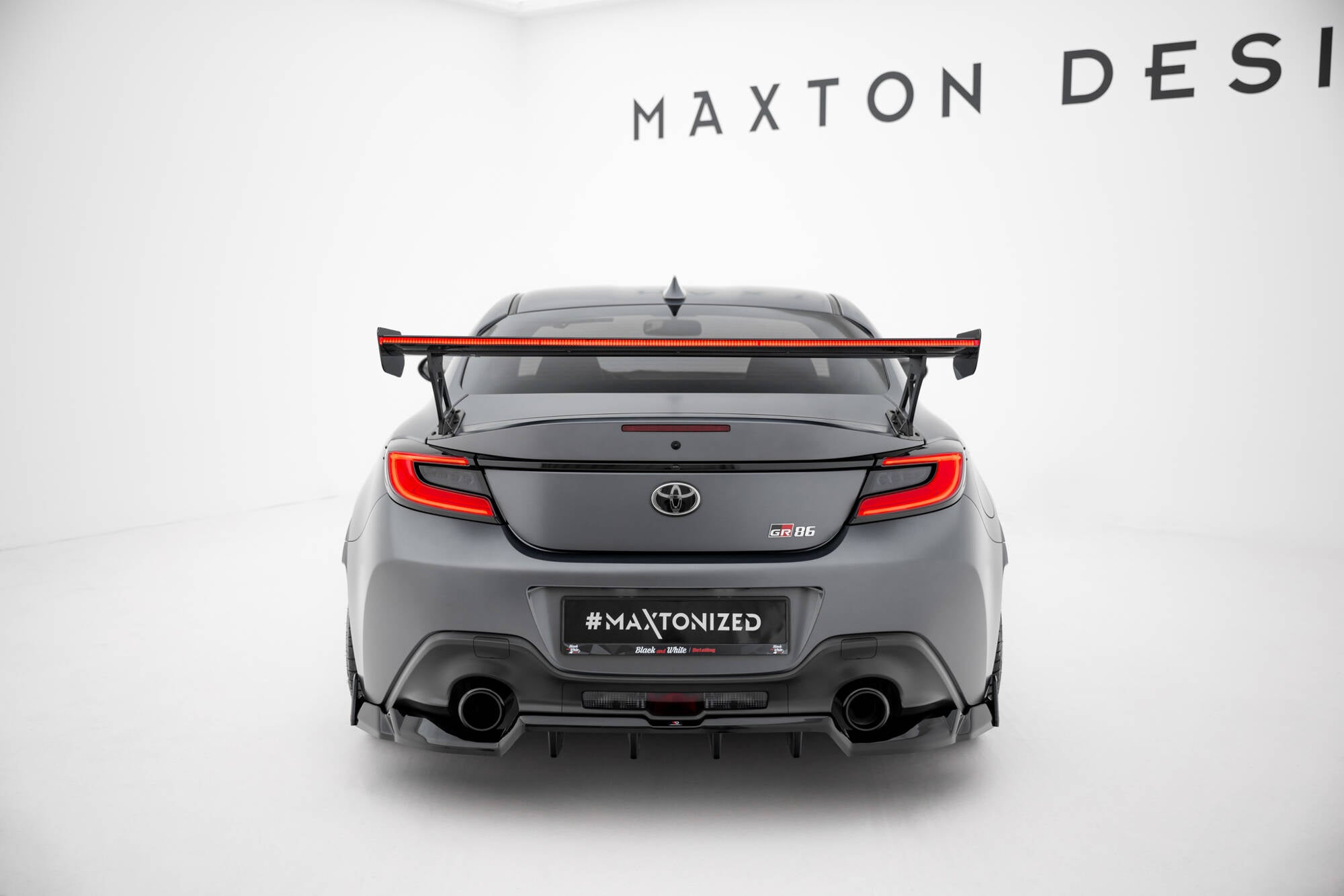 Maxton Design Carbon Spoiler With External Brackets Uprights + LED Toyota GR86 / Subaru BRZ Mk2 für Toyota GR86 Mk1