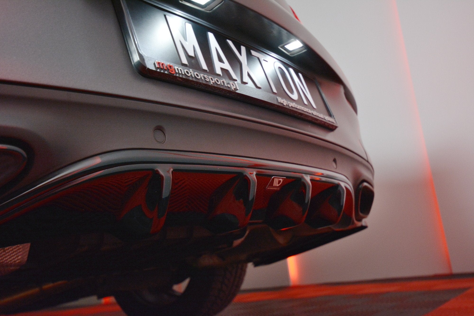 Maxton Design Diffusor Heck Ansatz passend für MERCEDES- BENZ C-KLASSE W205 COUPE AMG-LINE schwarz Hochglanz