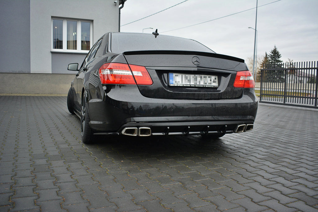 Maxton Design Diffusor Heck Ansatz passend für Mercedes E63 AMG W212 schwarz Hochglanz