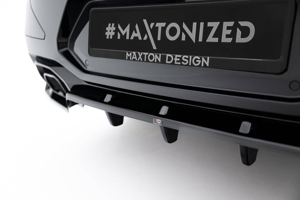 Maxton Design Street+ Mittlerer Diffusor RACE V.2 passend für BMW X4 M-Paket G02 Facelift schwarz Hochglanz