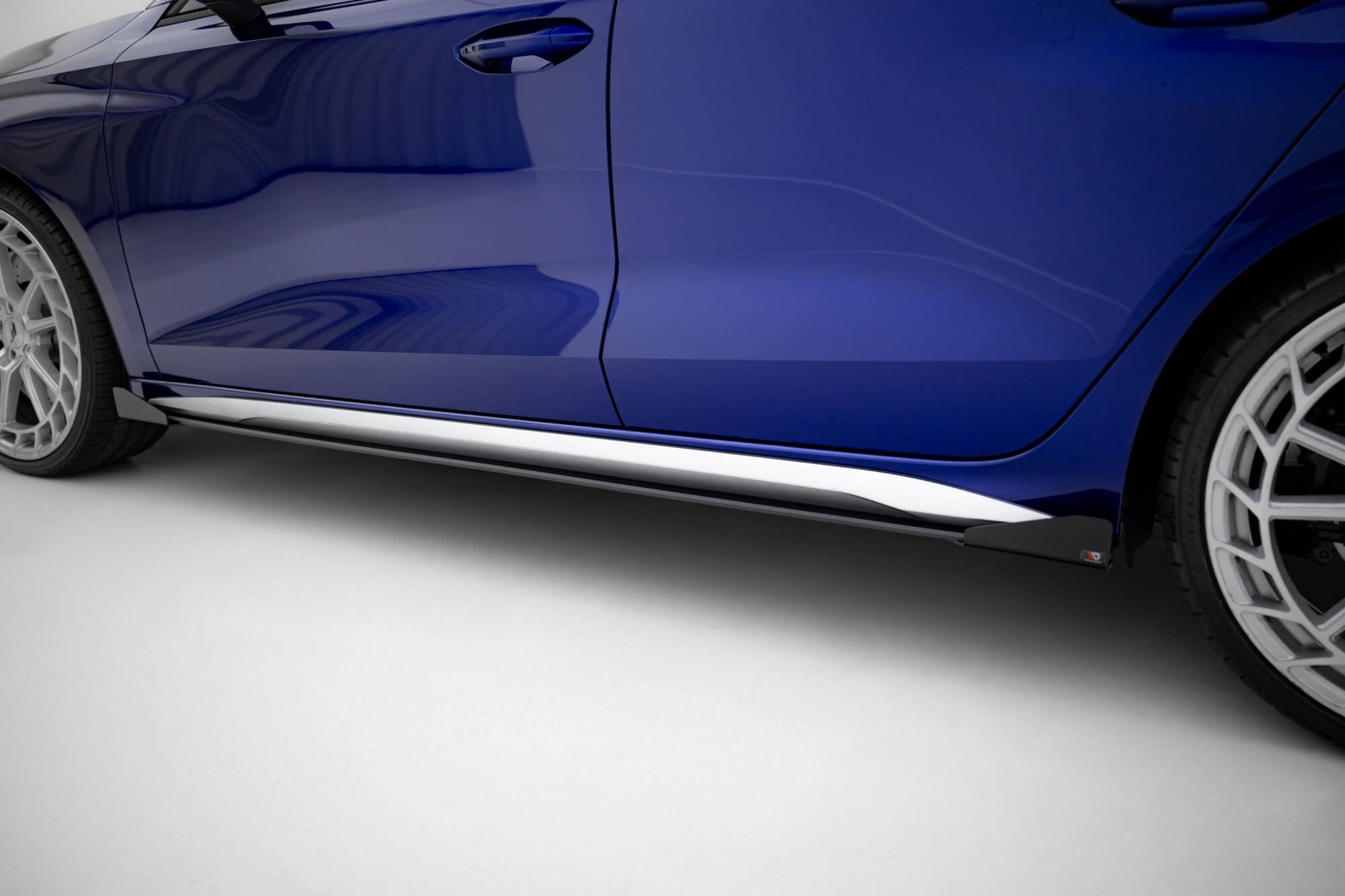 Maxton Design Street Pro Street+ Seitenschweller Leisten V.2 passend für + Flaps passend für Audi A3 S-Line Limousine / S3 Limousine 8Y / 8Y Facelift schwarz Hochglanz