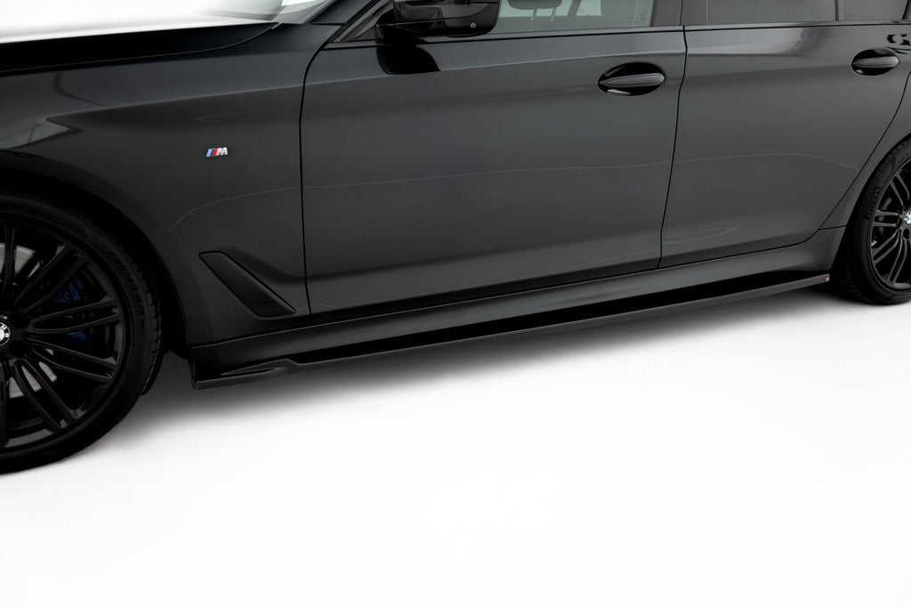 Maxton Design Street+ Seitenschweller Leisten V.2 passend für BMW M550i / M550d Limousine / Touring G30 / G30 Facelift schwarz Hochglanz