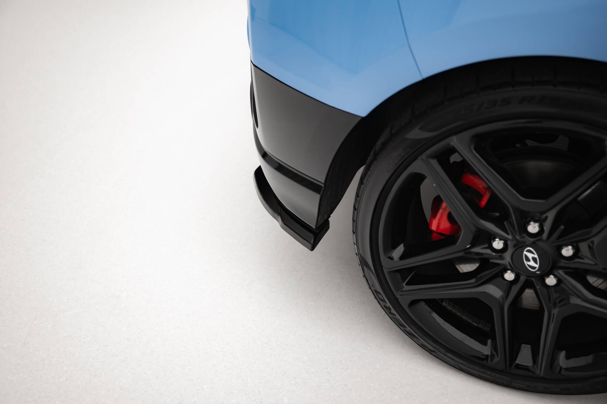 Maxton Design Heck Ansatz Flaps Diffusor passend für Hyundai Veloster N Mk2 schwarz Hochglanz