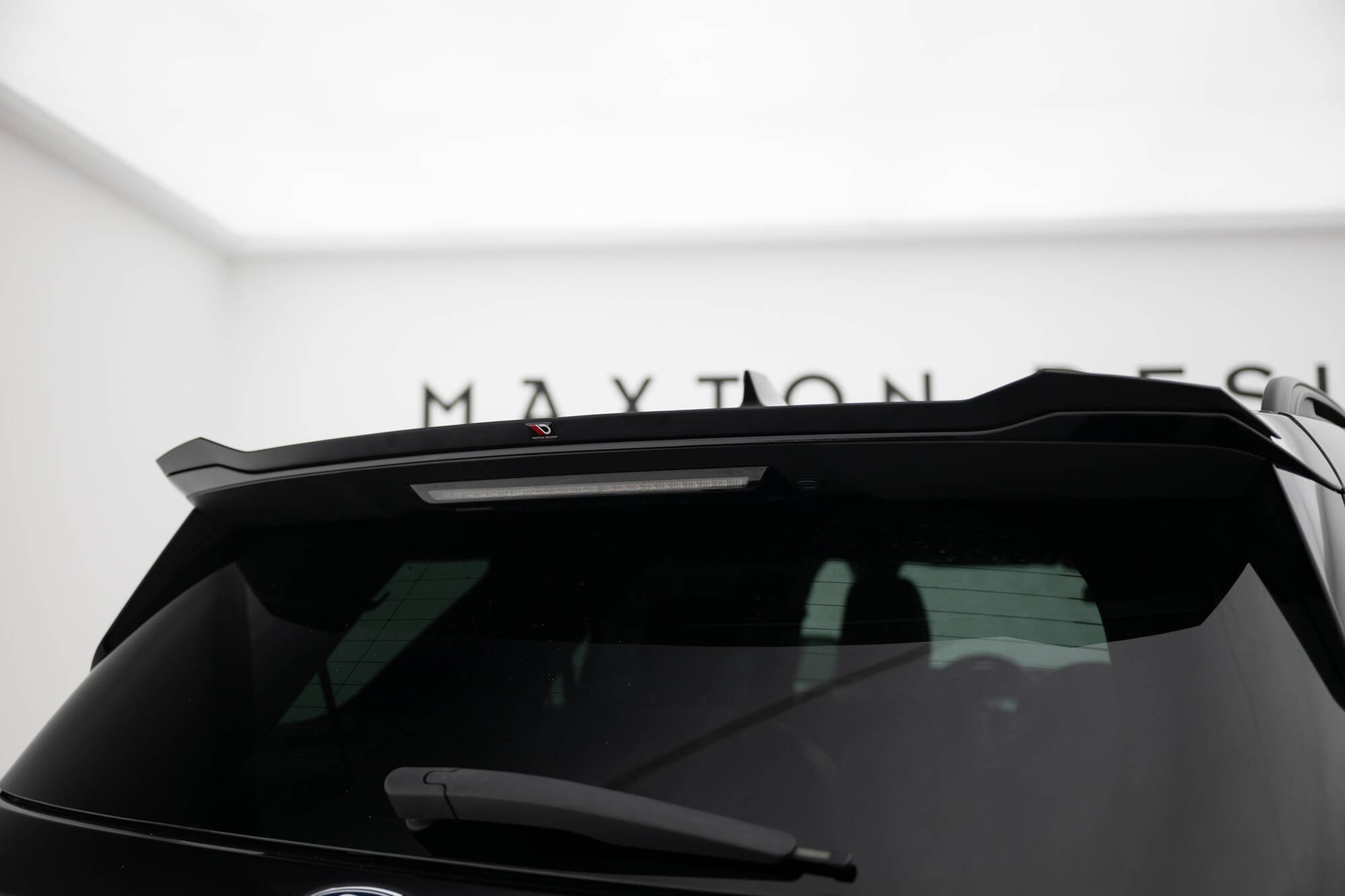 Maxton Design Spoiler CAP passend für Ford Explorer XLT Mk6 schwarz Hochglanz