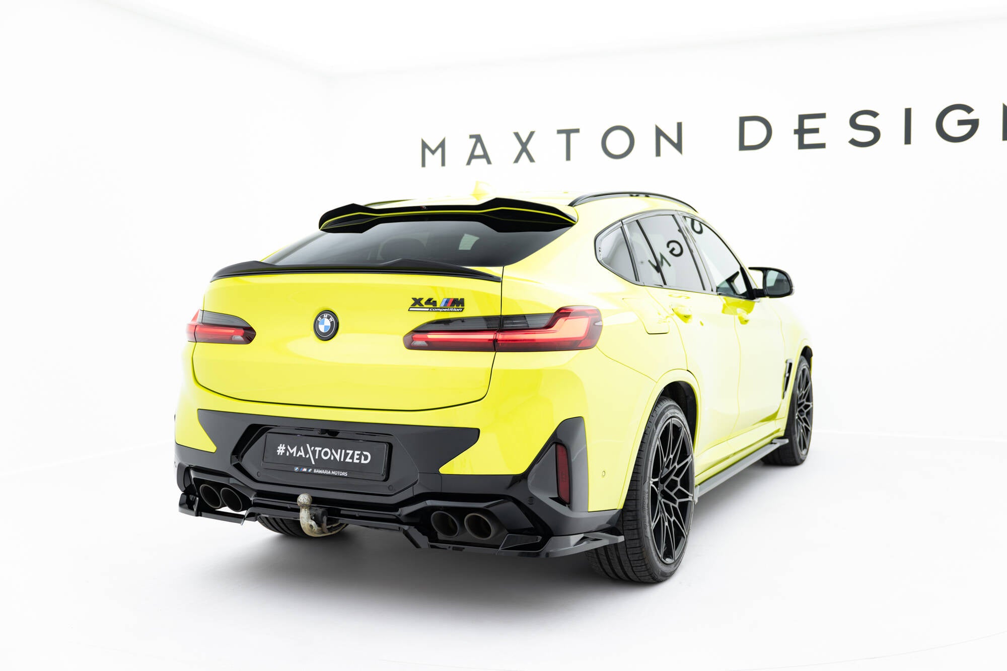 Maxton Design Street+ Mittlerer Diffusor RACE passend für BMW X4M F98 Facelift schwarz Hochglanz