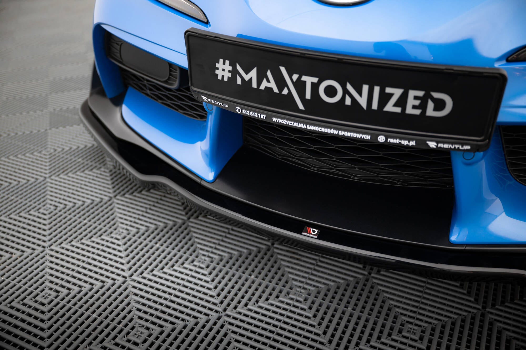 Maxton Design Street+ Spoilerlippe Front Ansatz V.2 passend für Toyota Supra Mk5 schwarz Hochglanz