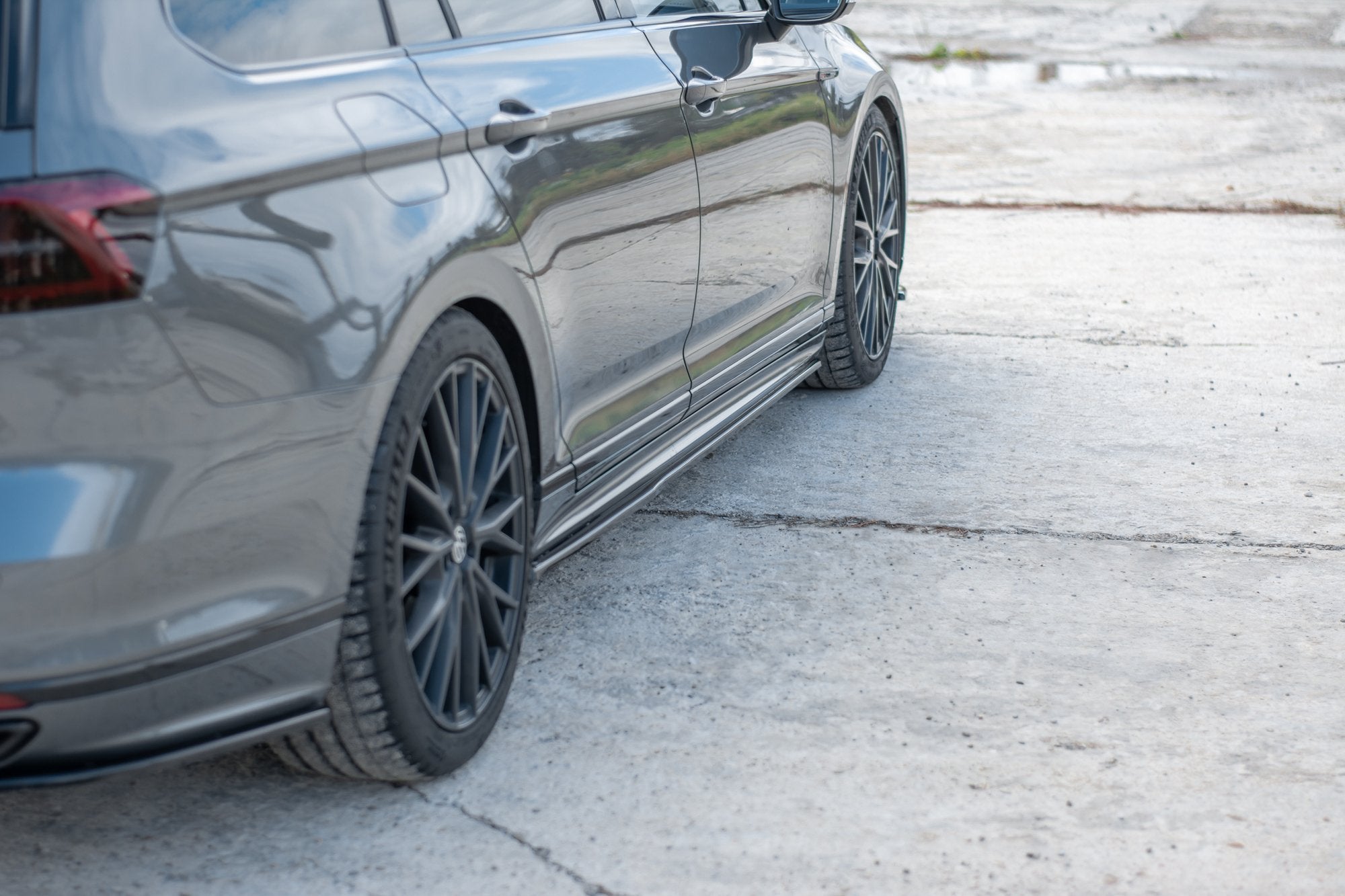 Maxton Design Seitenschweller Ansatz für Volkswagen Passat R-Line B8 Carbon Look