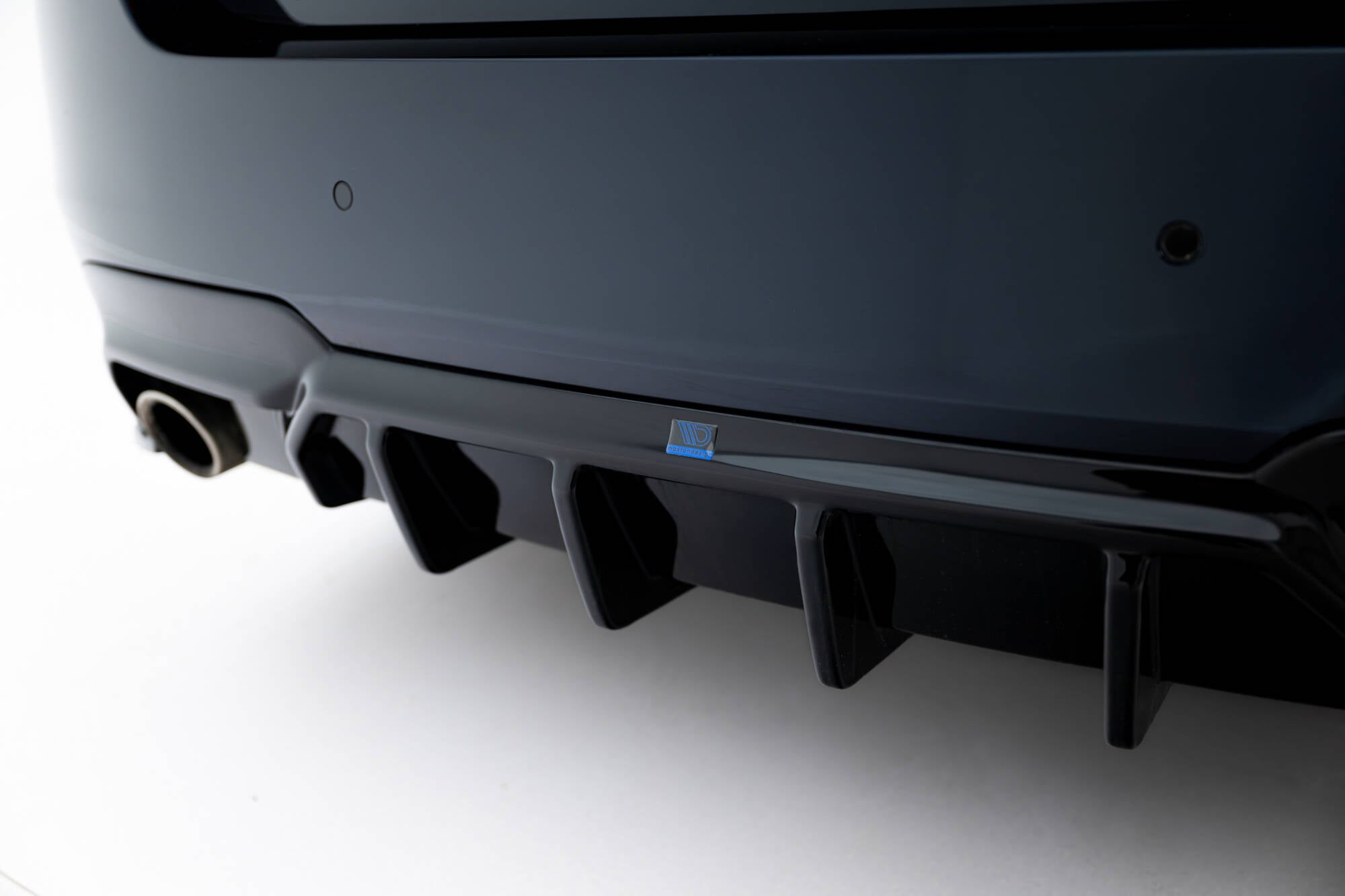 Maxton Design Diffusor Heck Ansatz V.2 passend für BMW 5er M-Paket F10 / F11 (Einzelauspuff li. re.)