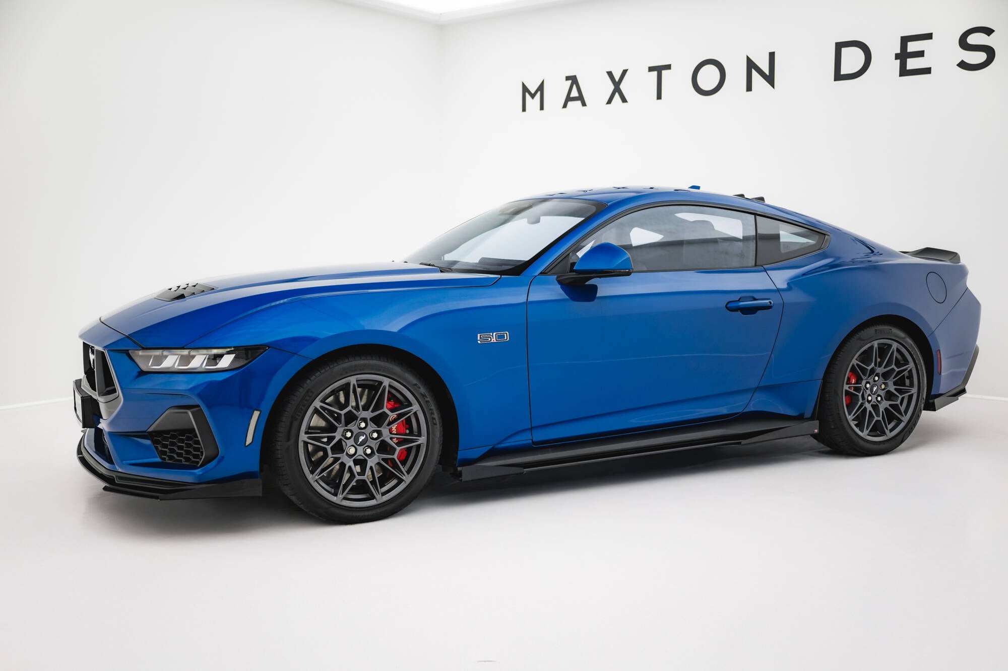 Maxton Design Seitenschweller Flaps passend für Ford Mustang Dark Horse Mk7 schwarz Hochglanz