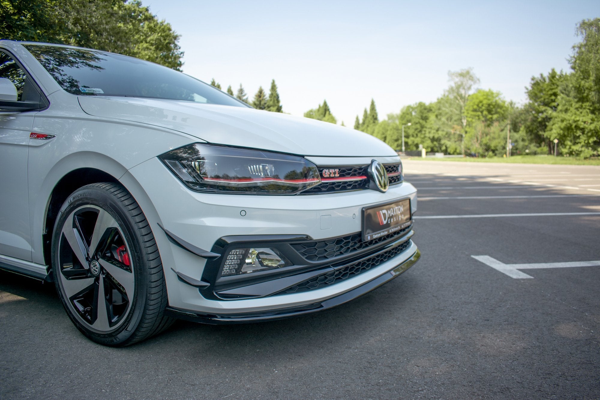 Maxton Design Street+ Spoilerlippe Front Ansatz V.3 passend für VW Polo GTI / R-line Mk6 schwarz Hochglanz