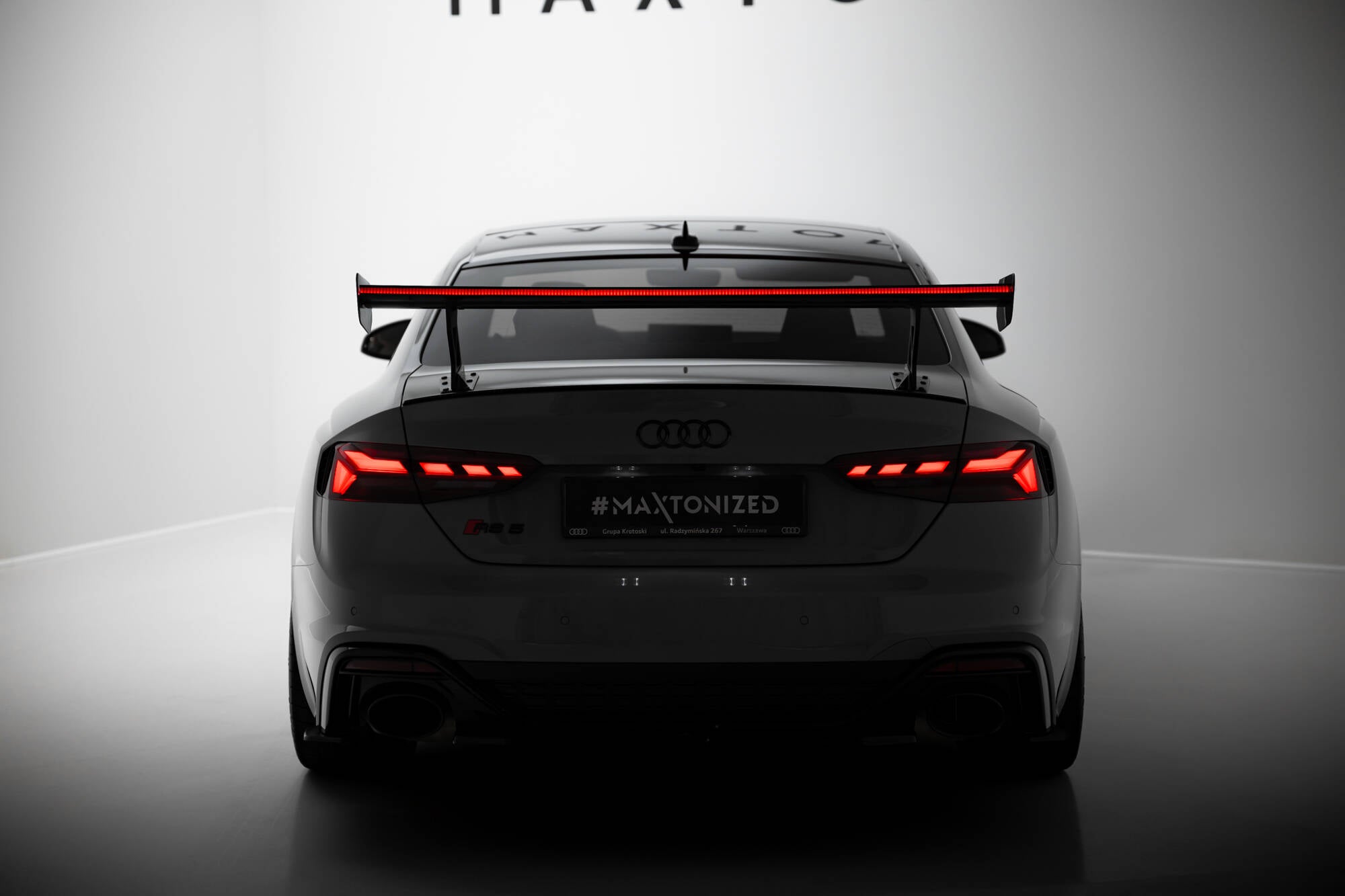 Maxton Design Carbon Spoiler With External Brackets Uprights V.1 + LED Audi A5 / A5 S-Line / S5 / RS5 Coupe F5 / F5 Facelift für Audi A5 / S5 / RS5