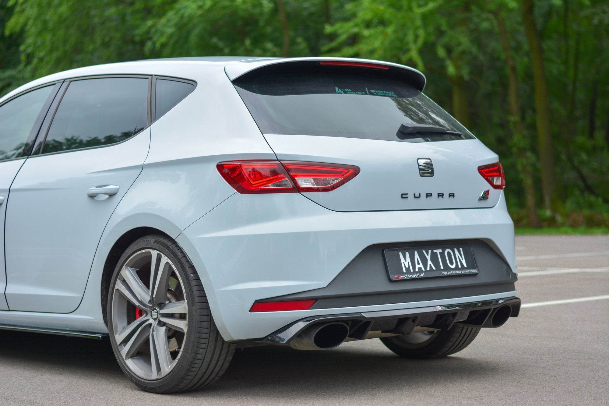 Maxton Design Diffusor Heck Ansatz passend für Seat Leon III Cupra schwarz Hochglanz