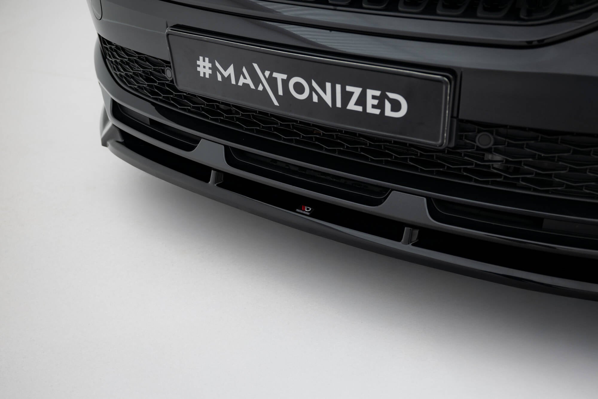 Maxton Design Street+ Spoilerlippe Front Ansatz V.2 passend für Skoda Kamiq Monte Carlo Mk1 Facelift schwarz Hochglanz
