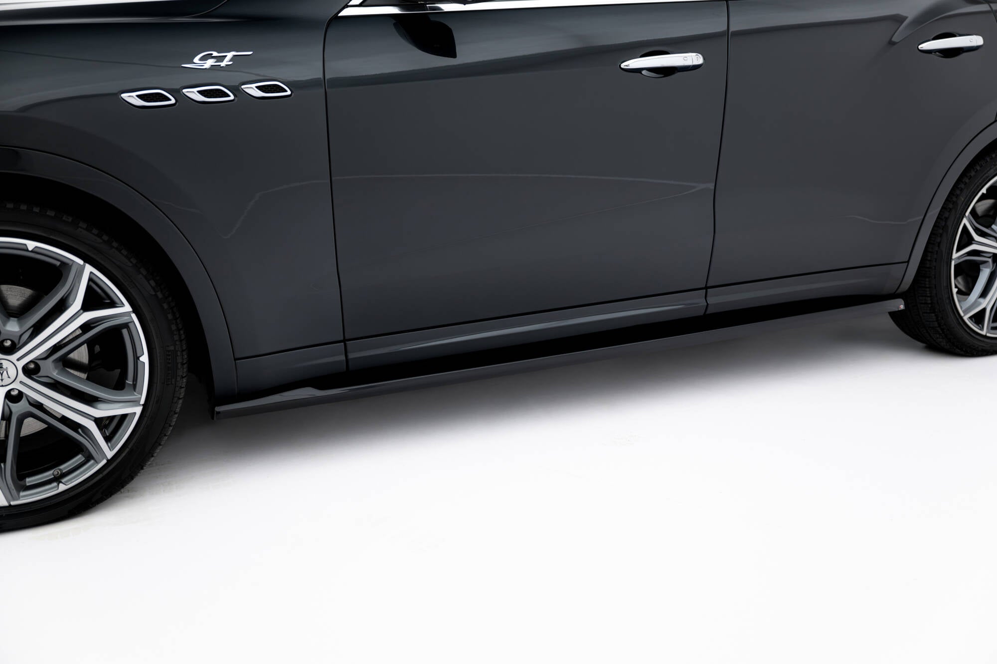 Maxton Design Street+ Seitenschweller Leisten passend für Maserati Levante GT Mk1 Facelift schwarz Hochglanz